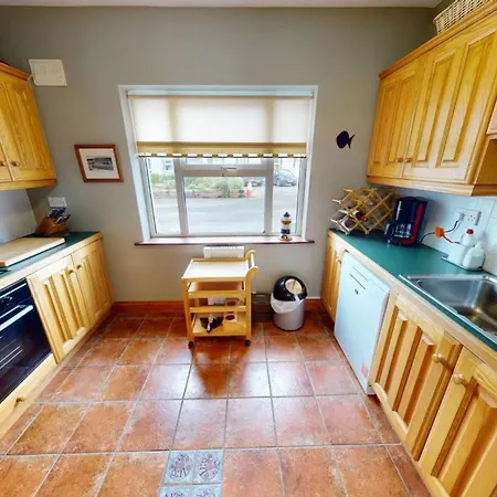 Cozy Waterside Retreat 3 Ferienhaus Ballyvaughan