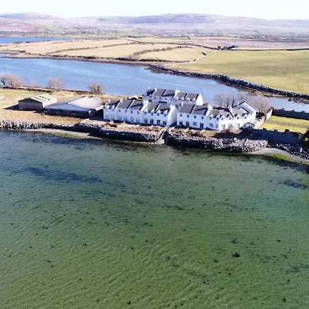 بيت للعطل Cozy Waterside Retreat 3 باليفاوغان