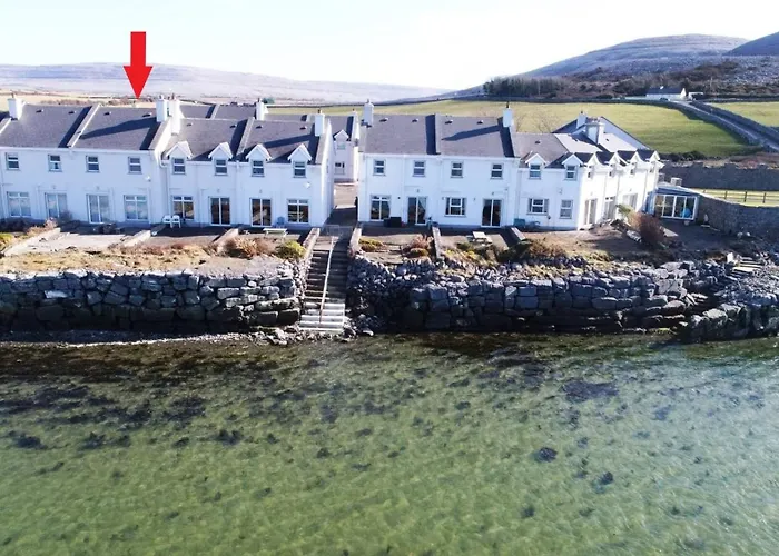 Feriehus Cozy Waterside Retreat 3 Ballyvaughan