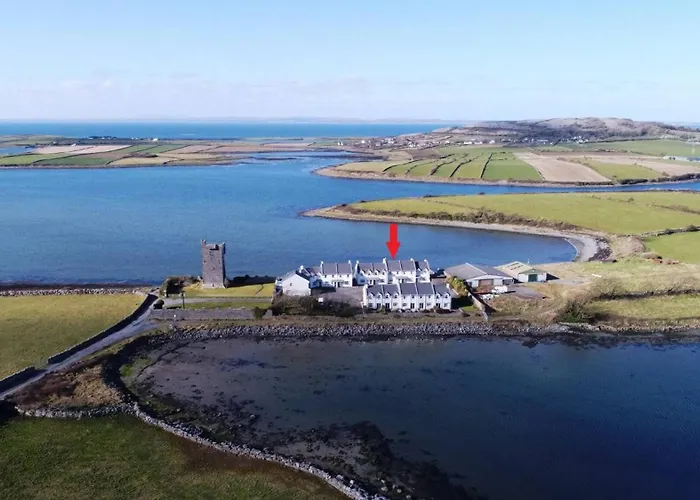 Cozy Waterside Retreat 3 *